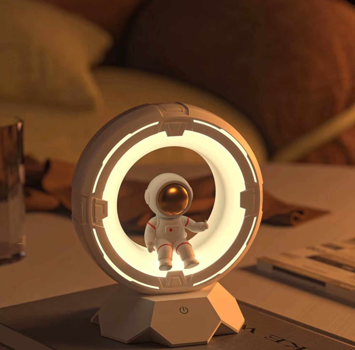 Astronaut night light
